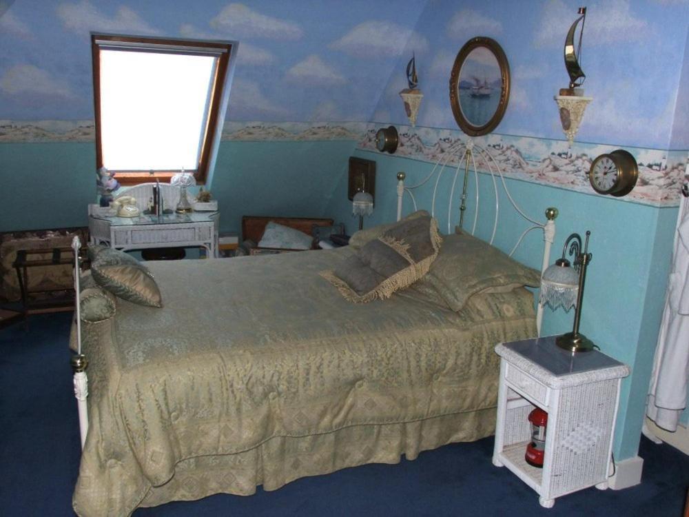 Robin'S Nest Bed & Breakfast San Andreas Room photo